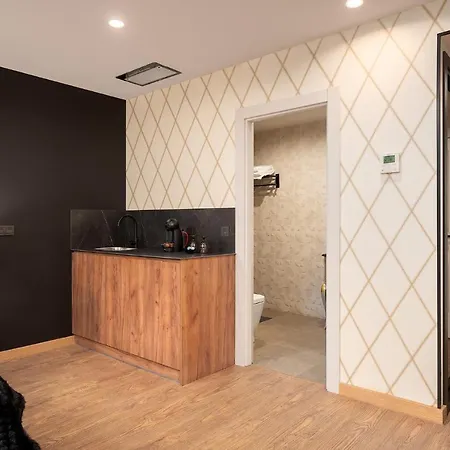 1907 Aparthotel Avilés